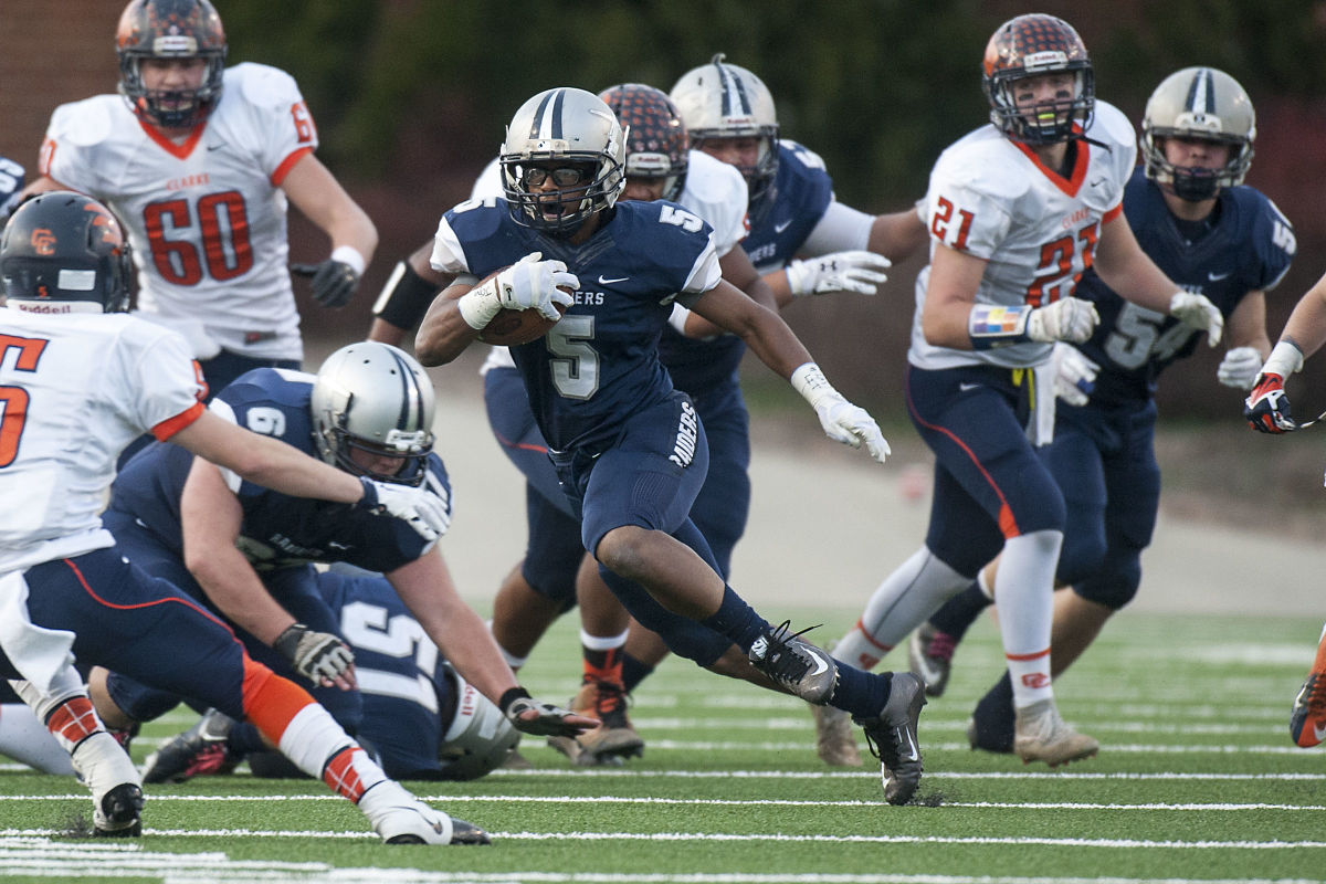 LNA 12132015 Raiders 06.jpg